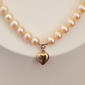 14K Gold Pearl Heart Necklace